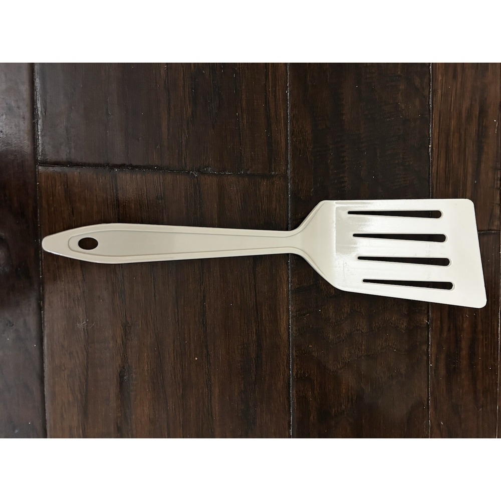 Vintage Clipper Angled Slotted Spatula #7208 Almond White Ivory Flipper Turner